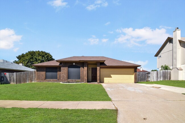 Foto del edificio - 4215 Rifle Dr