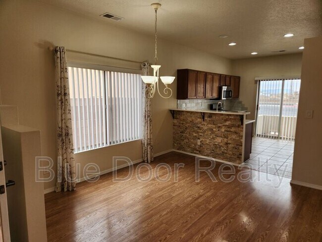 Foto del edificio - 4441 Sunflower Ct SE