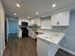 Foto principal - 619 S Kingsley Dr