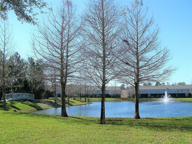 Foto del edificio - 5905 Rocky Mount Dr