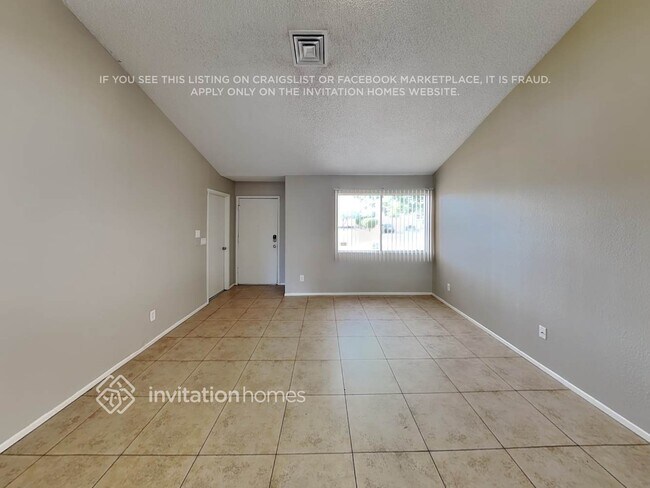 Foto del edificio - 7740 W Meadowbrook Ave