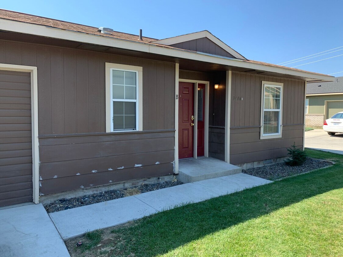 3406 Vincenta Way Unit B, Yakima, WA 98902 Room for Rent in Yakima