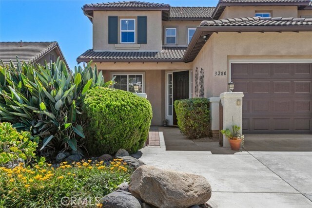 Building Photo - 3280 Canyon View Dr