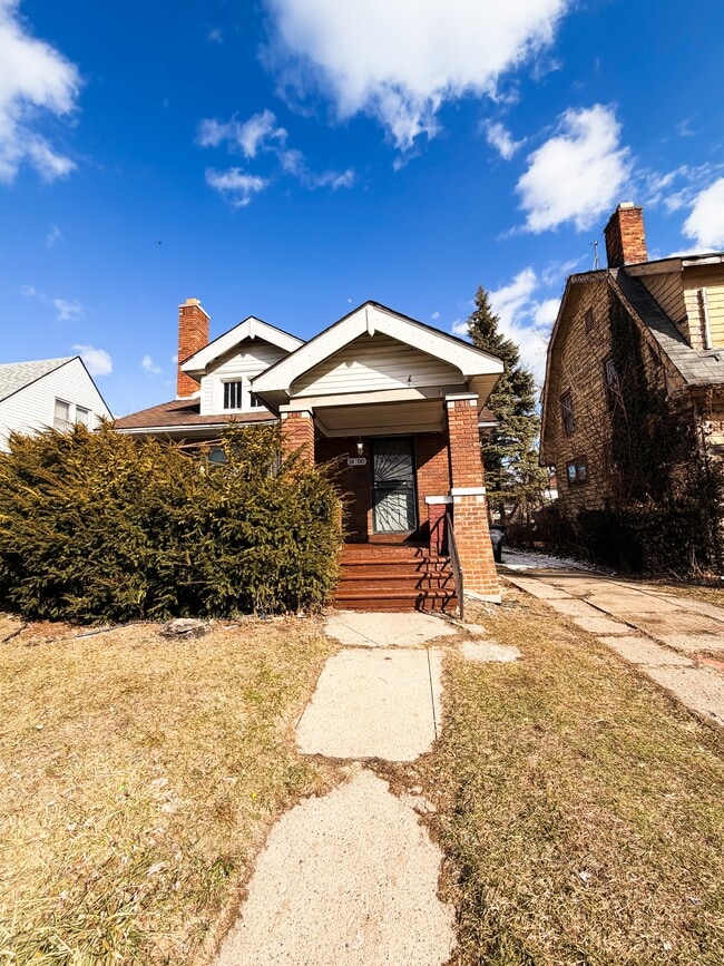 Building Photo - 14600 Strathmoor St