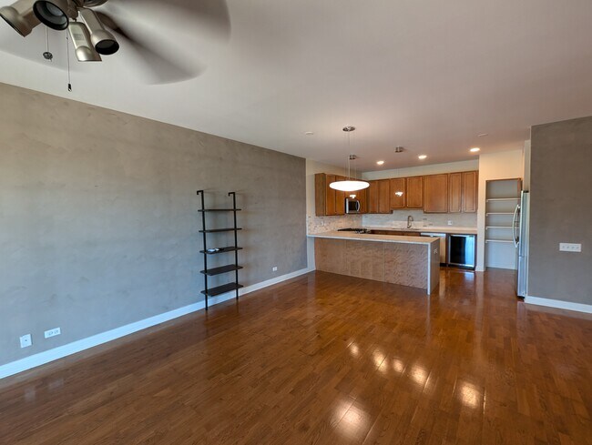Living Room/Kitchen Combo - 544 N Milwaukee Ave