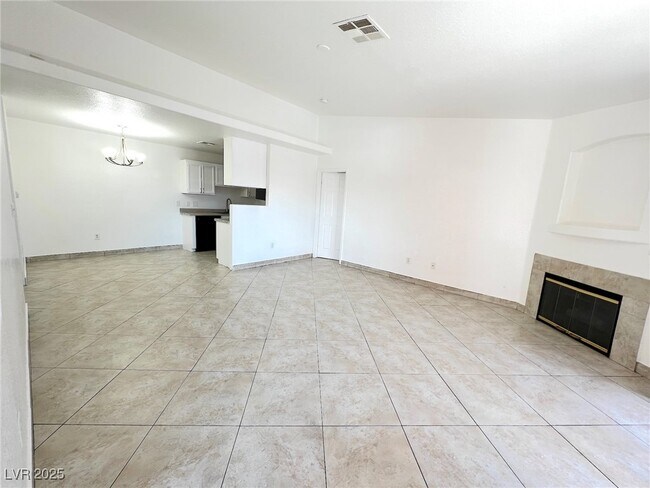 Foto del edificio - 4730 E Craig Rd