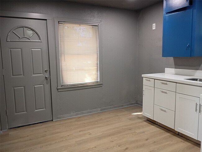 Foto del edificio - 5617 Malmedy Rd