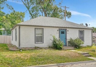 Building Photo - 1360 S 35th St