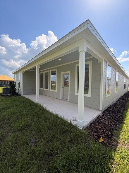 Foto del edificio - 5063 Loggia Ln