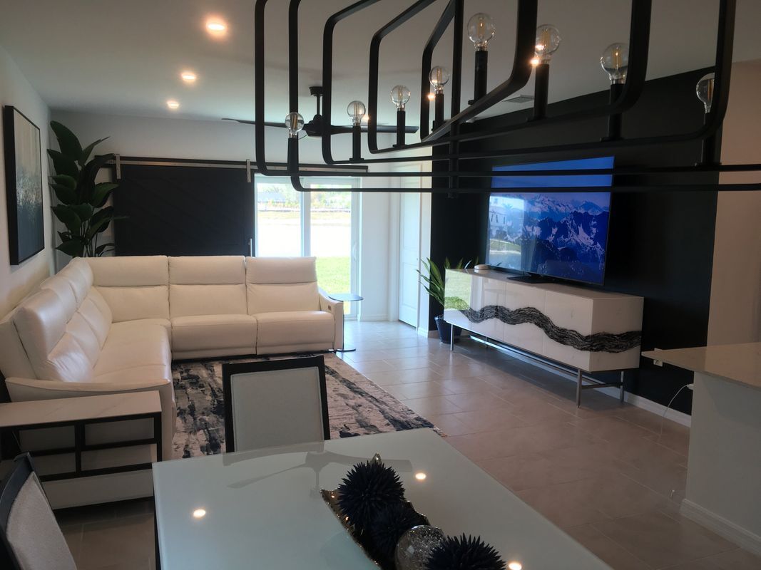 Foto principal - 12134 Monterey Pine Ln