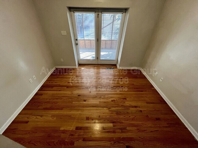 Foto del edificio - 6048 Washington Blvd