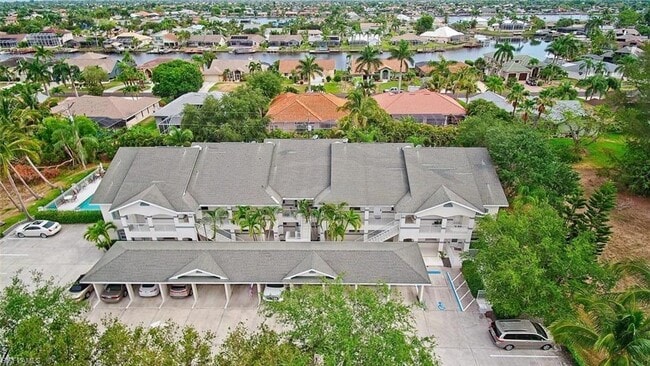 DANAH WAY CONDOS - 615 Rose Garden Rd