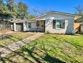 Building Photo - 1304 Hillcrest Dr