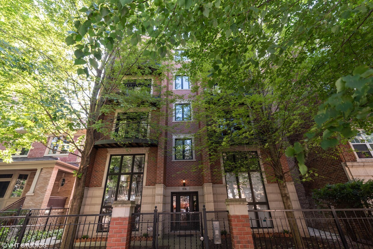 Foto principal - 5526 N Winthrop Ave