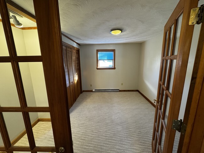 Building Photo - Barrington Brick House