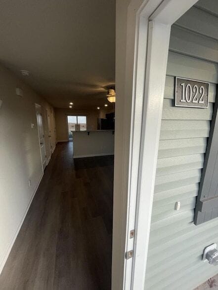 Building Photo - 1022 Peony Ln