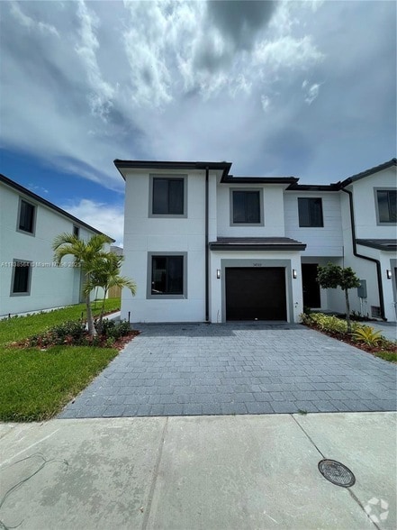 Building Photo - 34503 SW 191st Ct