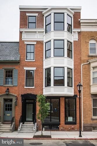Foto principal - 46 S Duke St