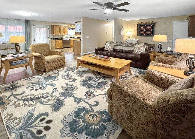 Building Photo - 148 Rice Rd