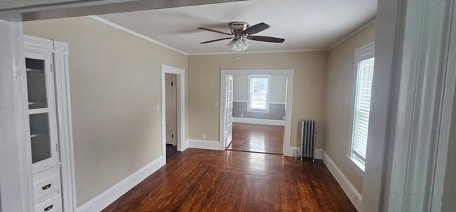 Foto del edificio - 6 Eastern Ave