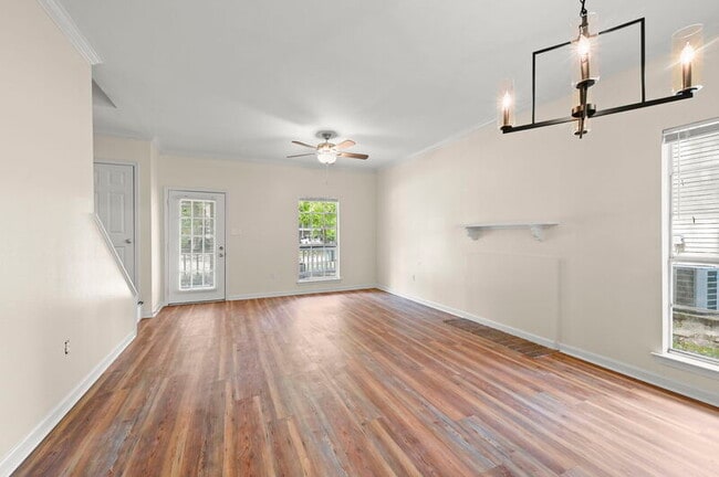Building Photo - 5382 Rosedown Ct