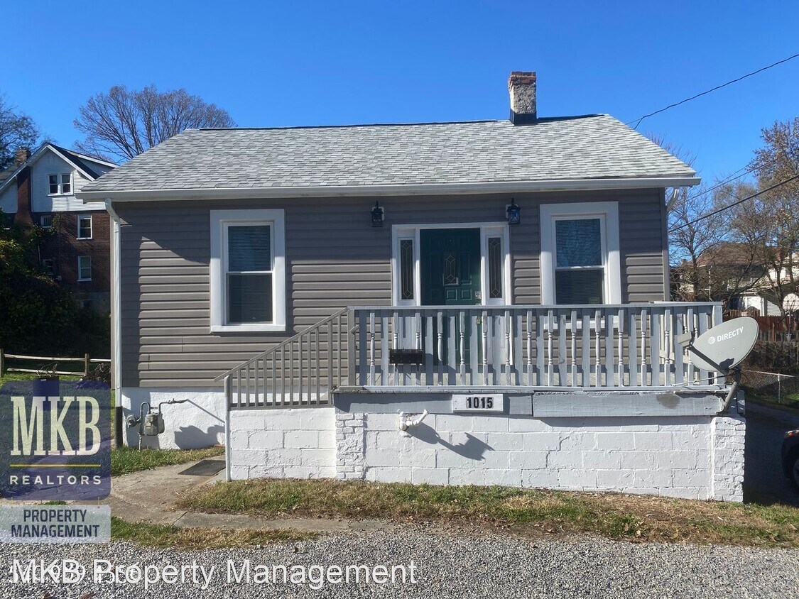 Primary Photo - 2 br, 1 bath House - 1015 Whitman St. SE
