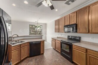 Building Photo - 1255 S Rialto