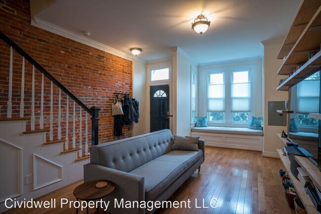 Foto del edificio - 2 br, 2.5 bath House - 333 K St NE