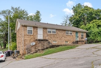Building Photo - 211 N 5th St