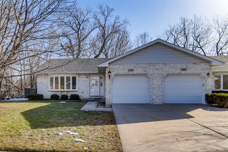 1400 Strawberry Hill Dr, Lockport, IL 60441 Townhome Rentals in