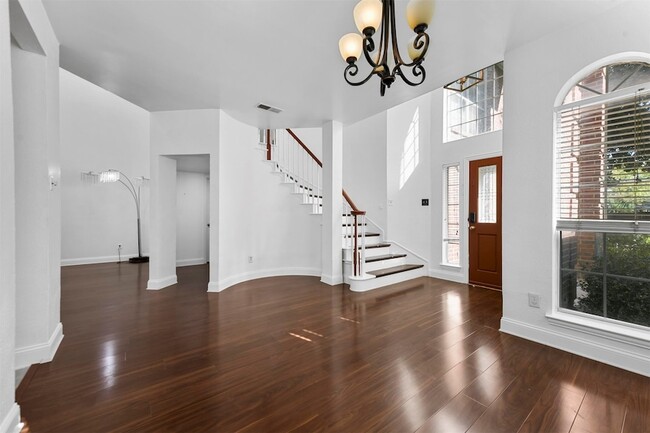 Photo - 434 Moonlight Way House