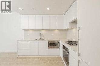 Building Photo - 2181 Madison Ave