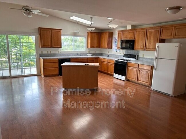 Foto del edificio - 13543 Mountainside Dr