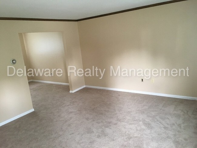 Building Photo - A spacious 3 bedroom, 1 bath ranch