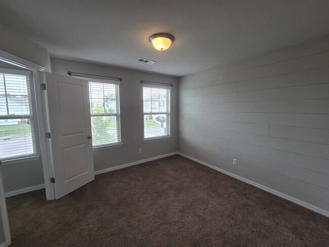 Foto del edificio - 3005 Montrose Ln