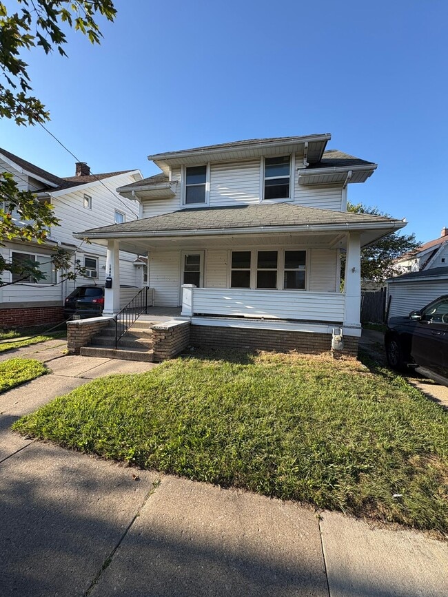 Building Photo - 1448 Berdan Ave