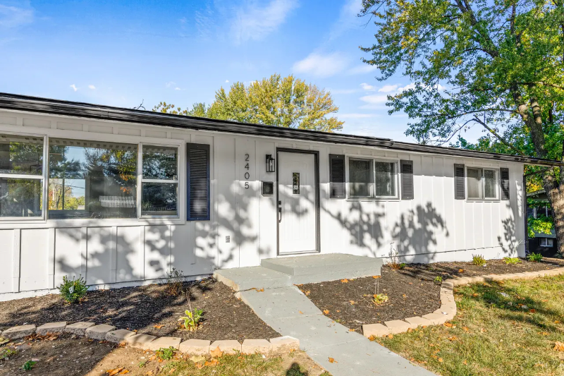 Primary Photo - 2405 Andy Dr