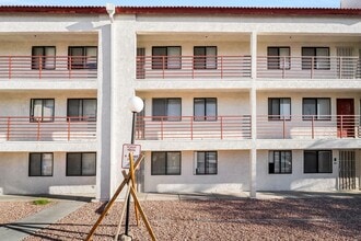 Building Photo - 1381 E University Ave.