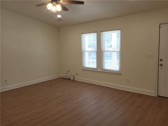 Foto del edificio - 686 Alex Way SW