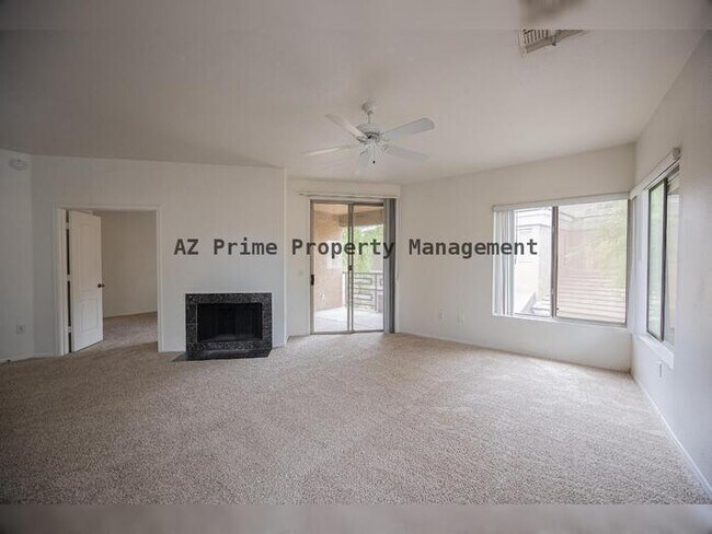 Building Photo - 1411 E Orangewood Ave