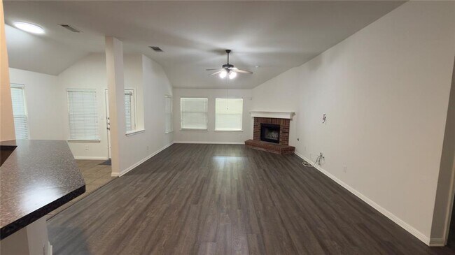 Foto del edificio - 9628 Morgan Creek Dr