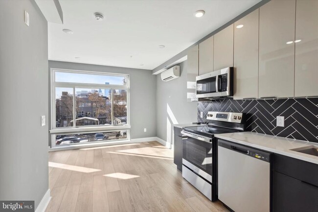 Foto del edificio - 1615 Poplar St