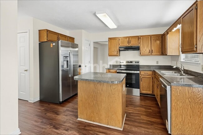 Building Photo - 3609 Applewood Ln