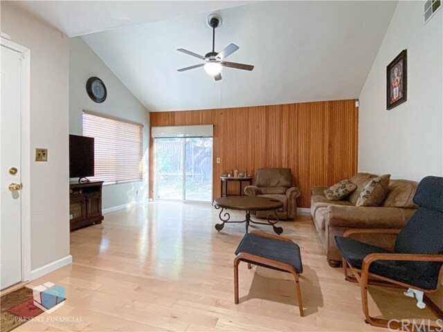 Foto del edificio - 5822 Silver Leaf Rd