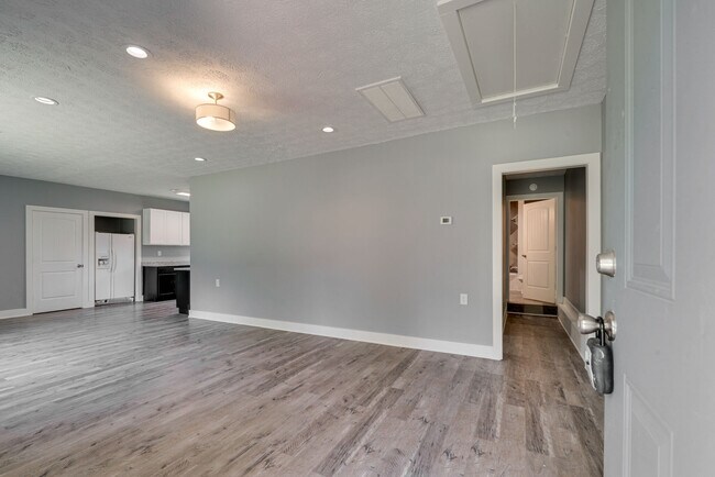 Foto del edificio - 279 Stones River Rd