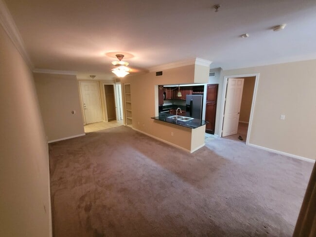 Photo - 7575 Kirby Dr Apartment