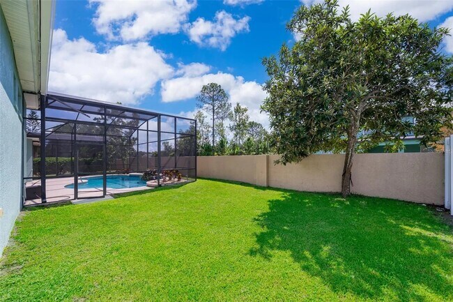 Building Photo - 2714 University Acres Dr