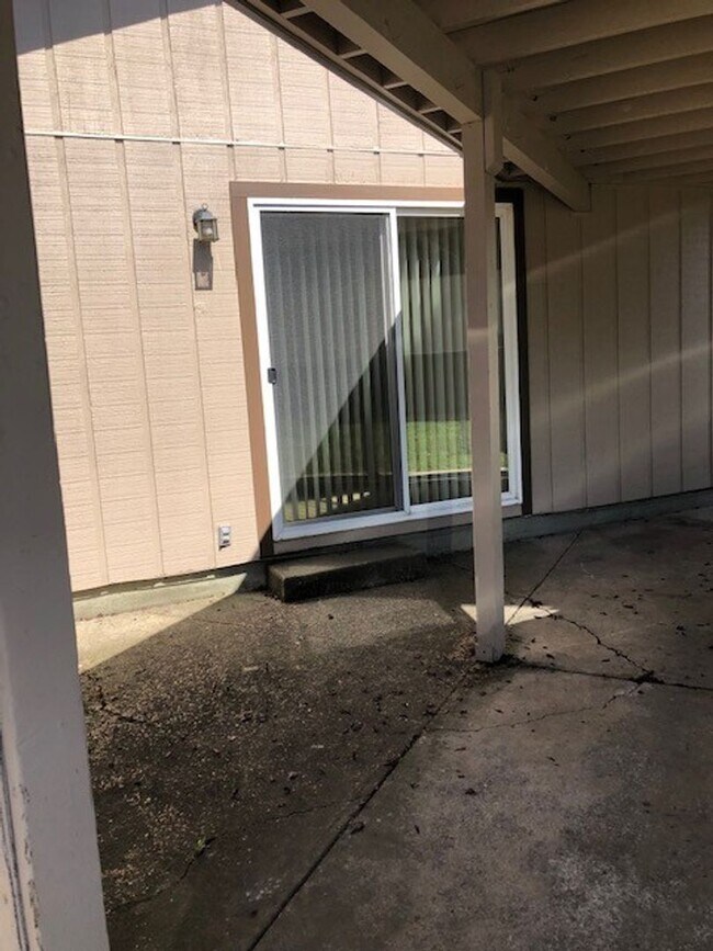 Foto del edificio - 1287 Kenray Loop