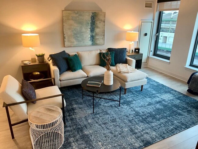 Foto del edificio - 1027 W Addison St