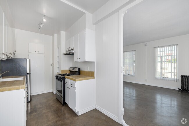 Estudio - 500 pies cuadrados - Cocina - Wilshire Mediterranean Apartments